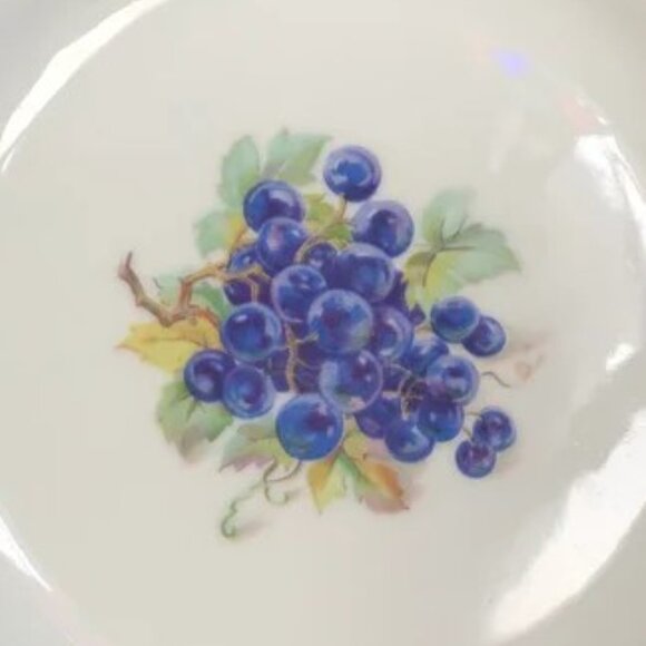 Vintage Kahla Porcelain Side Plates Fruits & Nuts - Picture 6 of 9
